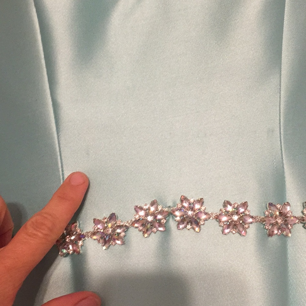 PROM DRESS - Picture 7 of 8